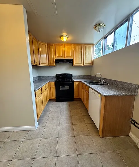 4238 Mary Ellen Ave — Photo 18