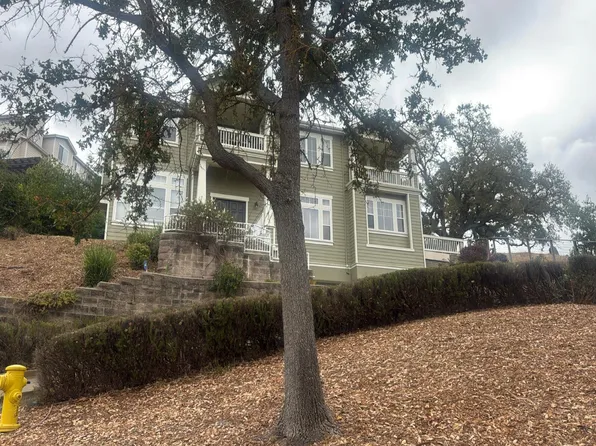30 Miwok Dr, Novato, CA 94947