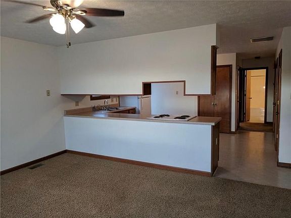 4th image of 873 S Grant St #877