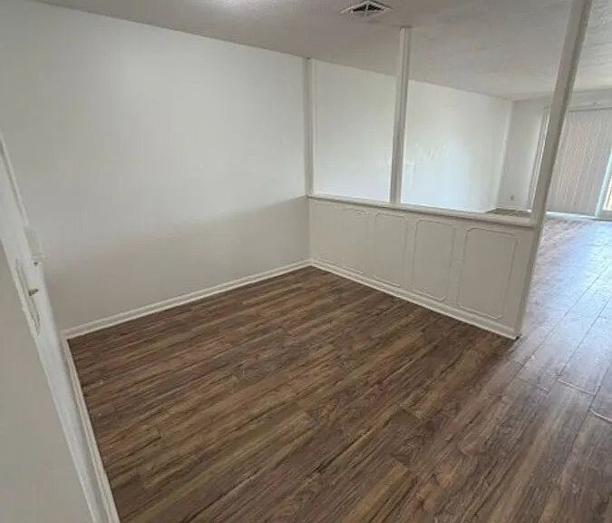 2113 Ottawa St #204C — Photo 15