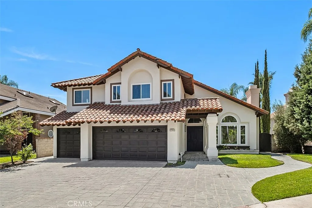 5 bed, 3166 sqft, $6,950 — Photo 2
