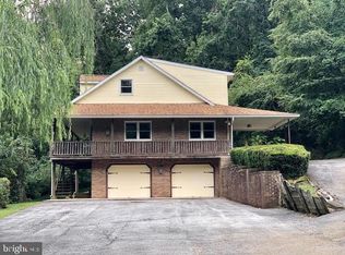 108 Huntzinger Rd, Wernersville, PA 19565