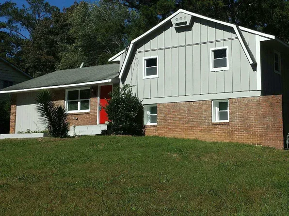 60 Crystal River Dr, Riverdale, GA 30274