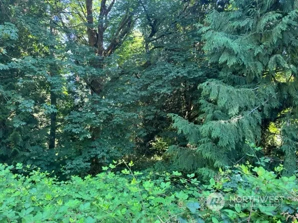 7038 Boston Harbor Road NE, Olympia, WA 98506