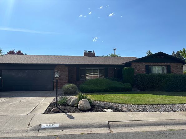 585 Shamrock Ln