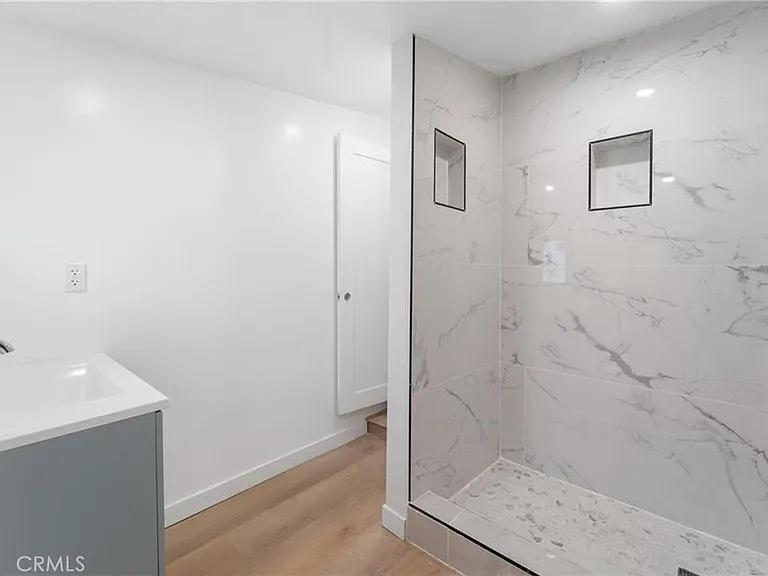 8510 Wilbur Ave — Photo 8