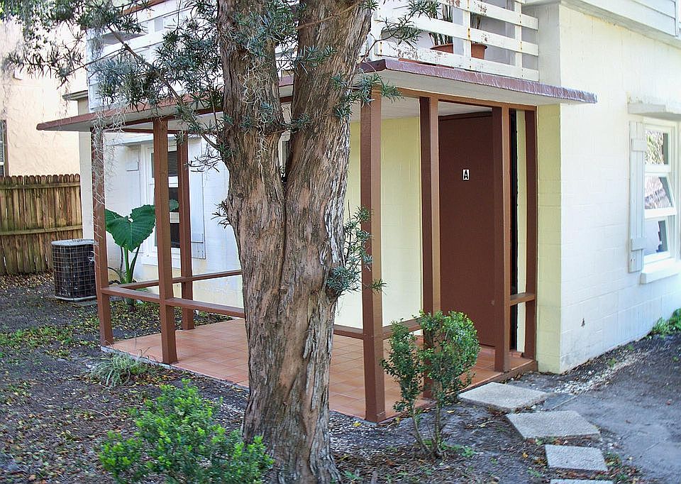 1st image of 3424 Golfview Blvd APT A