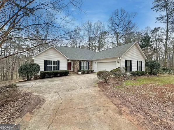 290 Lake Coweta Trl, Newnan, GA 30263