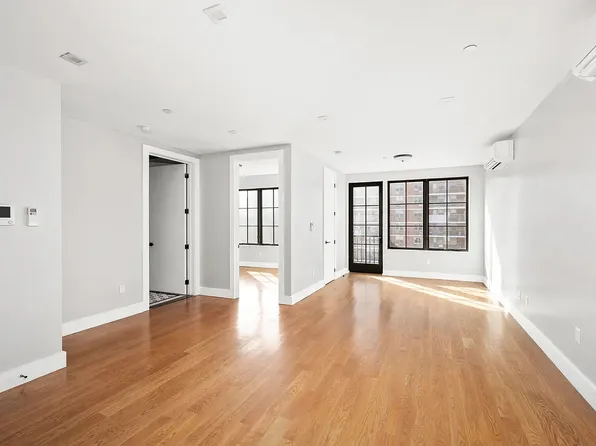 37 Montrose Avenue image 1 of 5