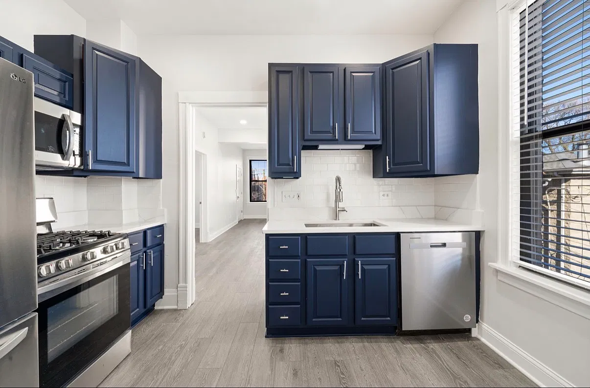 2 bed, 1000 sqft, $3,200 — Photo 3