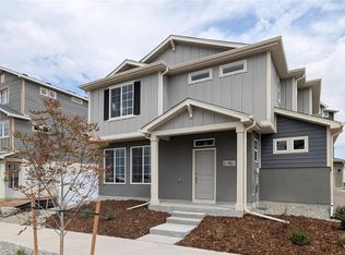 21861 E 38th Pl, Aurora, CO 80019