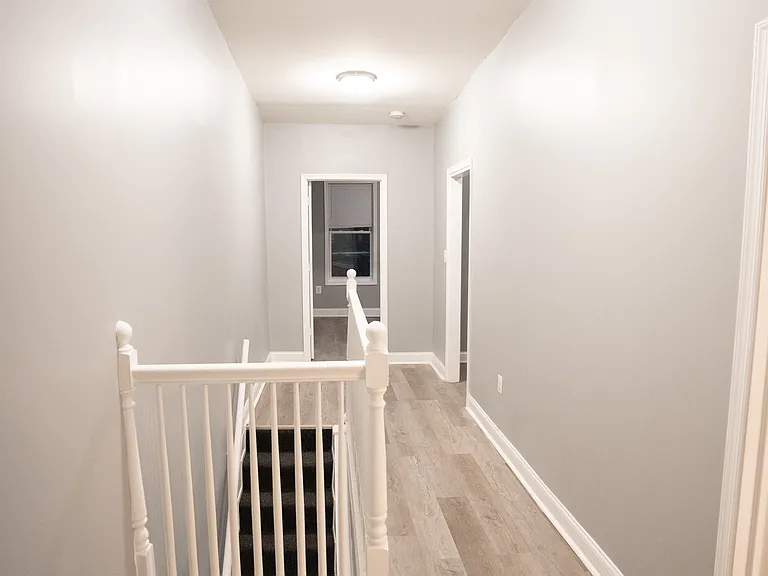 1745 Montpelier St — Photo 15