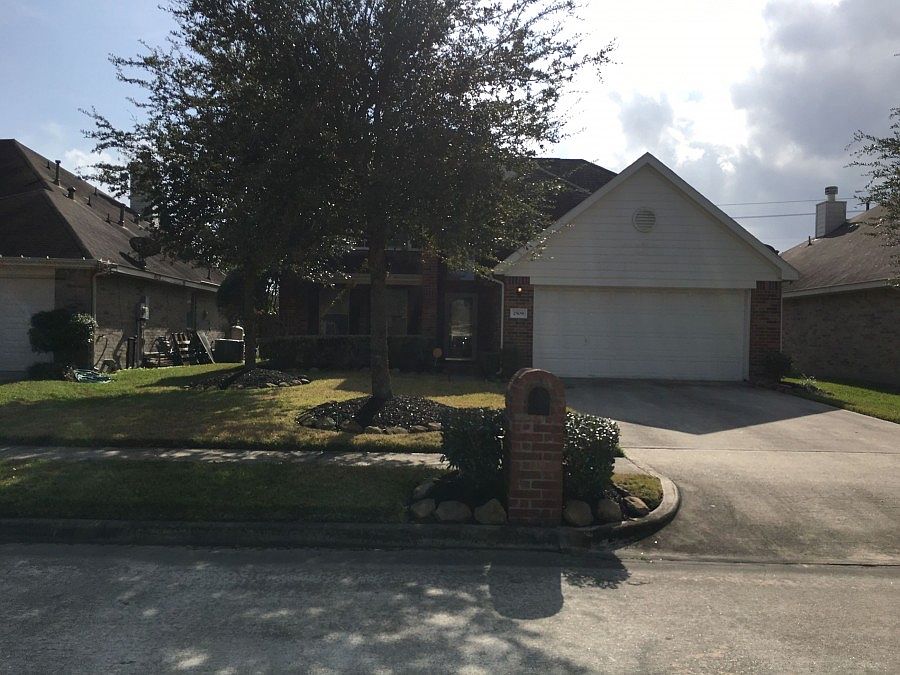 1st image of 2509 Artesia Dr