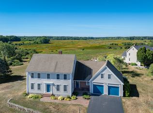 15 Wainwright Dr, Cape Elizabeth, ME 04107