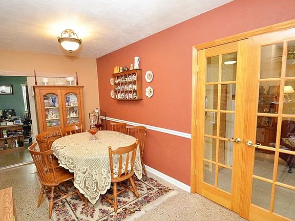4th image of 3029 Lake Vista Dr
