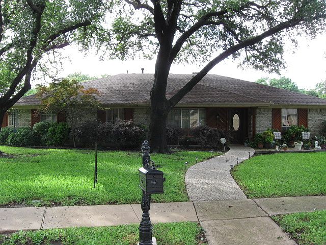 1st image of 324 Shady Hill Dr