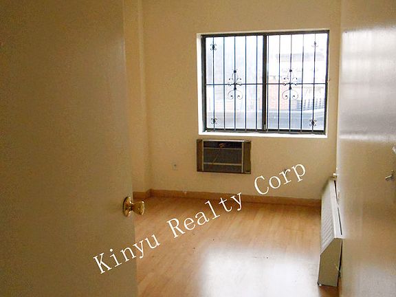2nd image of 135 Division St #D