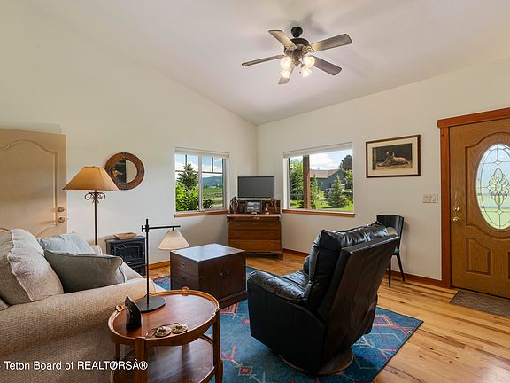 4th image of 4540 Fox Creek Village Dr