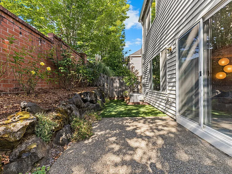 15183 NW Nightshade Dr — Photo 22