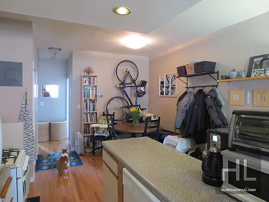 Rented by Highline Residential | media 23