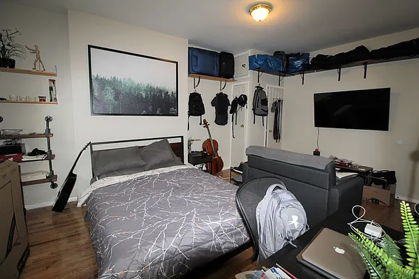 Rented by Compass | media 9