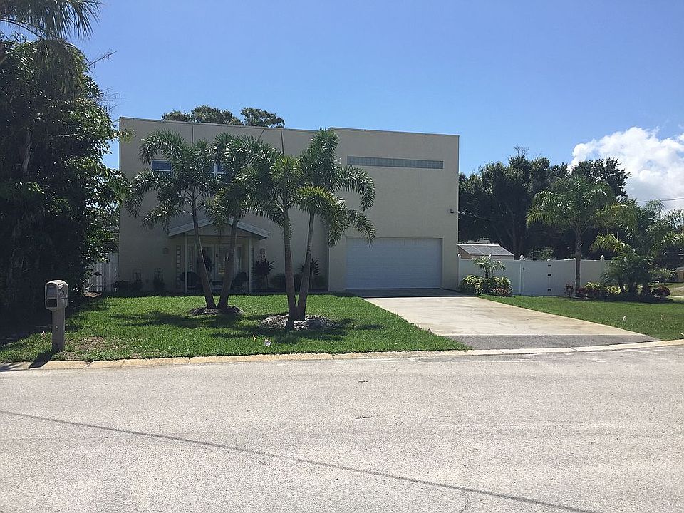 1st image of 1214 Franklin Cir NE