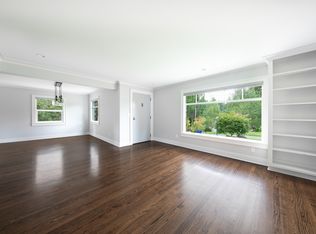 19327 88th Ave W, Edmonds, WA 98026