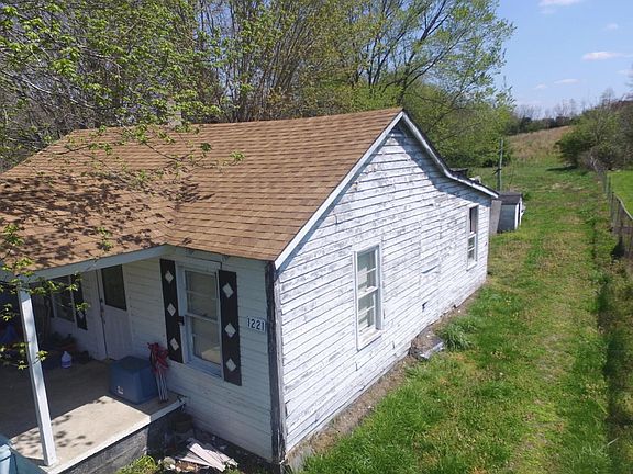 2nd image of 1221 Tellico St S