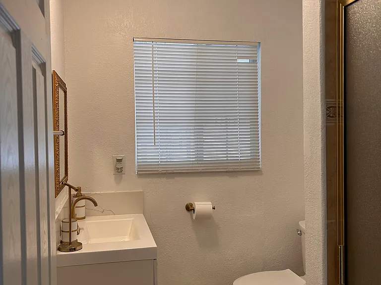 1536 N Dominion Ave — Photo 12