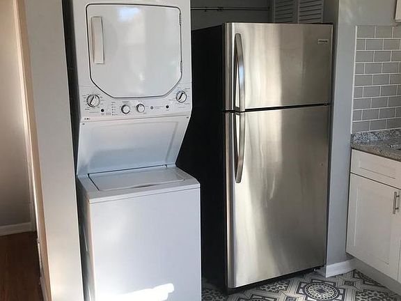 5th image of 4009 N Saint Louis Ave #1