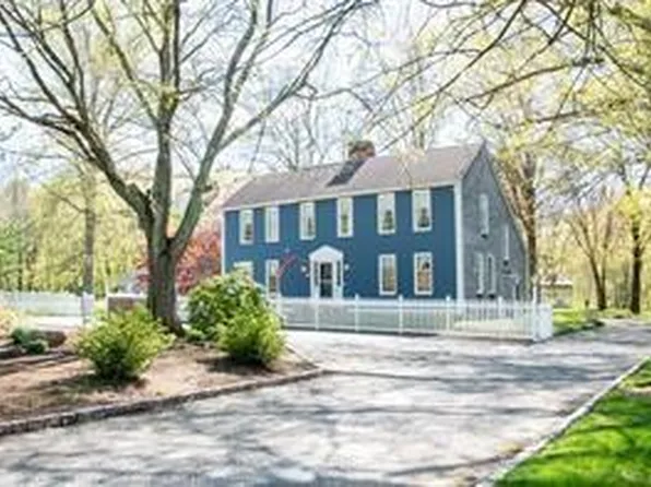 41 Trimtown Rd, Scituate, RI 02857