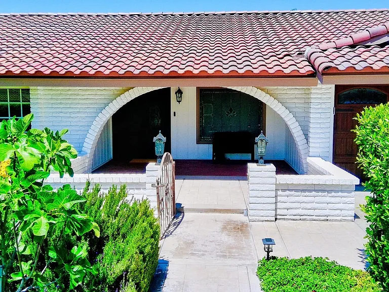 1763 N Vallejo Way — Photo 1