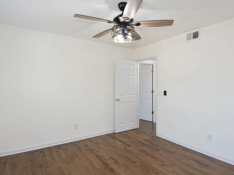306 Bright Meadows Dr — Photo 19
