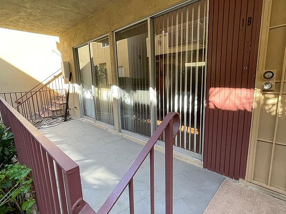 2nd image of 440 Chestnut Ave Unit 1B