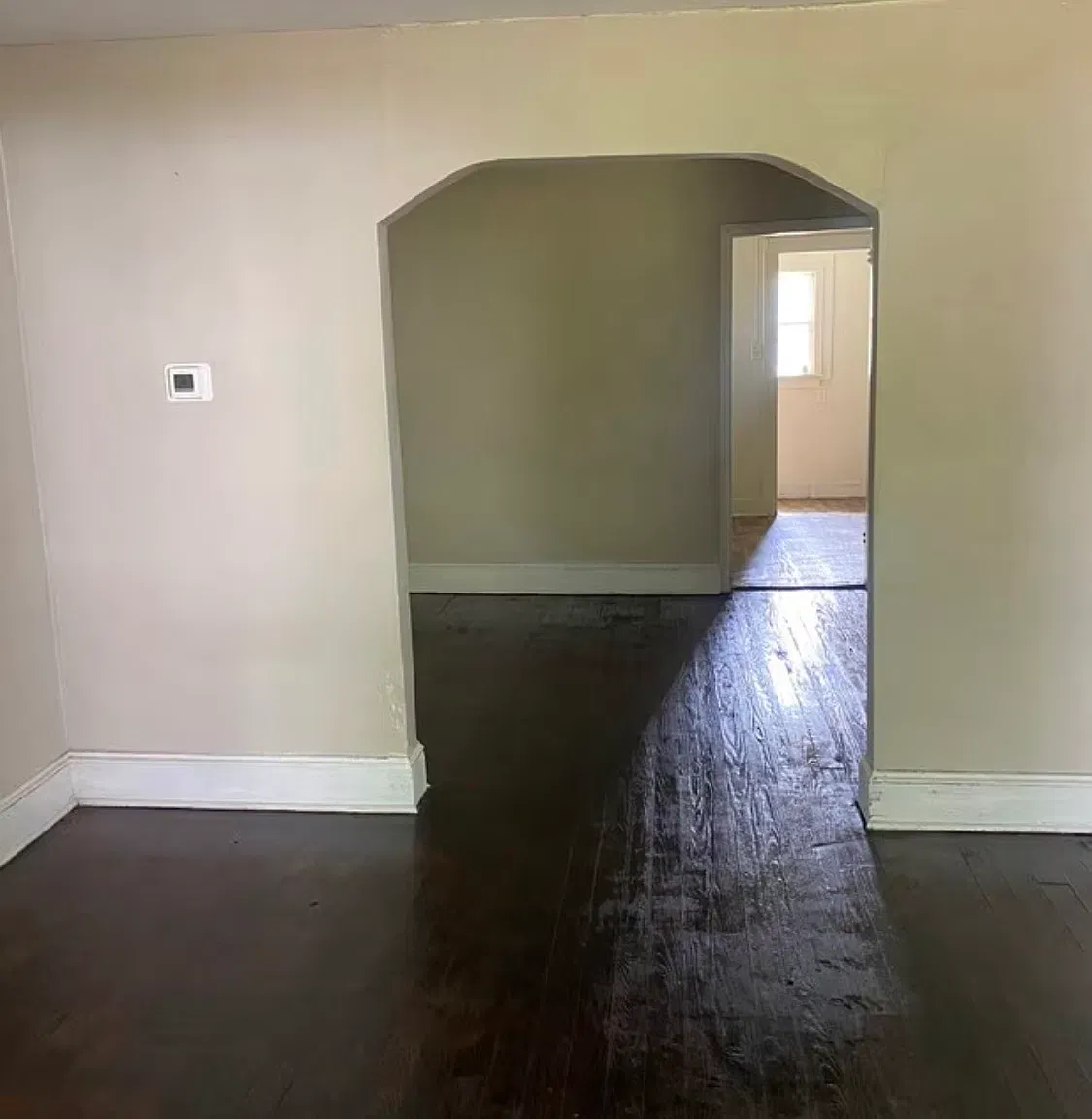 2 bed, 950 sqft, $1,200 — Photo 4
