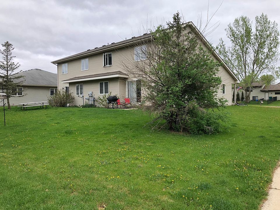 Large rear yard