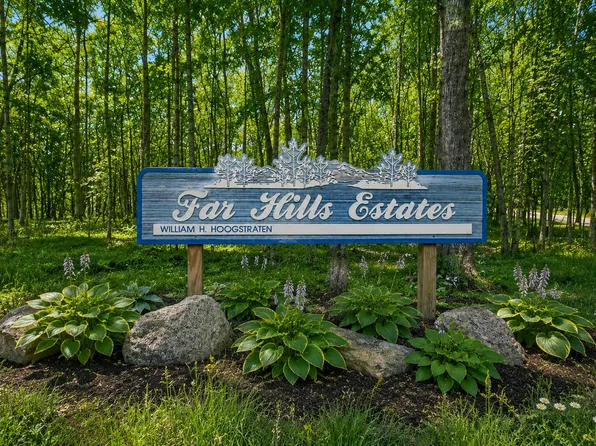 6029 Far Hills Way, Kalamazoo, MI 49009