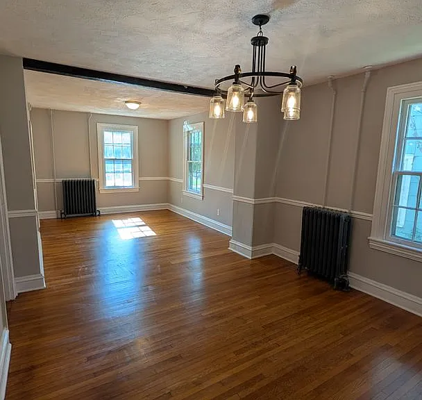 441 Linden St — Photo 3
