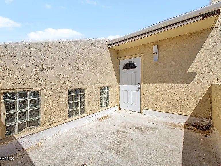 2225 E Catalina Dr — Photo 27