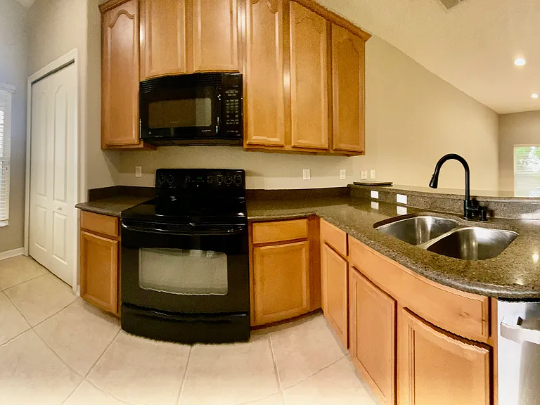 2413 Harleyford Pl — Photo 3
