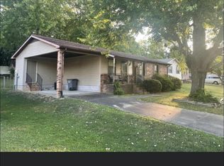 155 Windmere Dr, Paducah, KY 42001