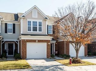 8328 Pilots View Dr, Raleigh, NC 27617