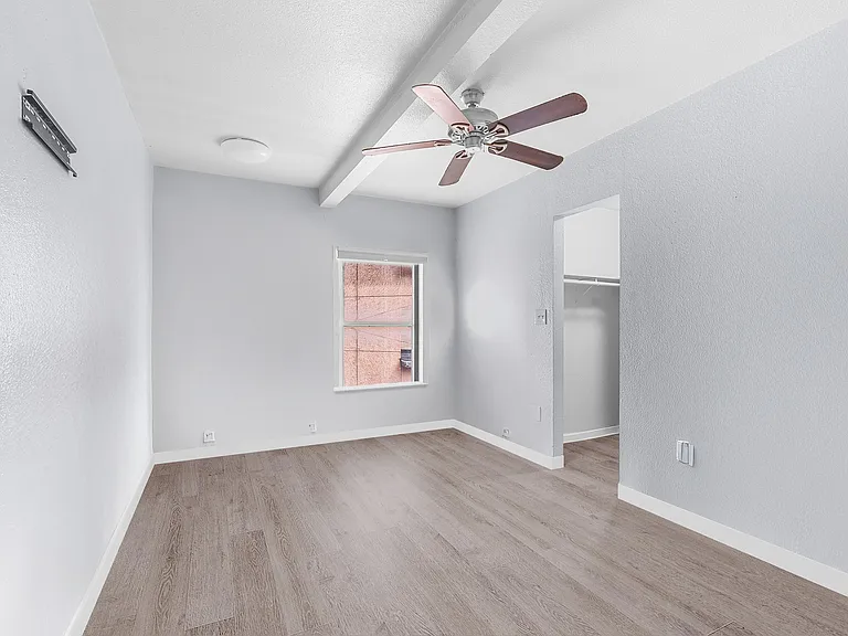 404 N Superior St #3 — Photo 8