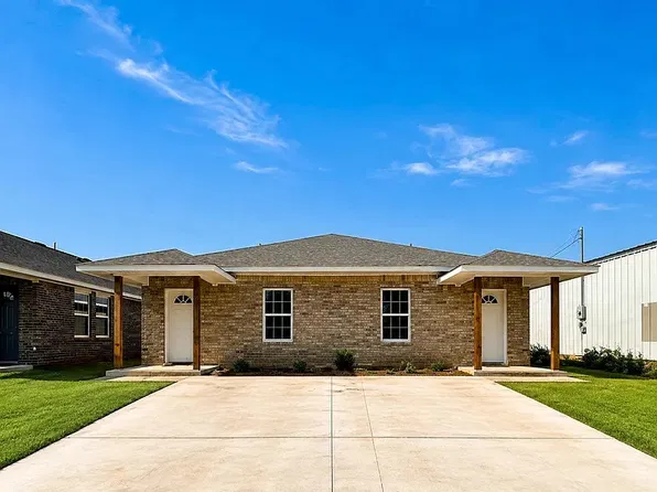 2132 SW Charles Whitlow Ave, Lawton, OK 73501