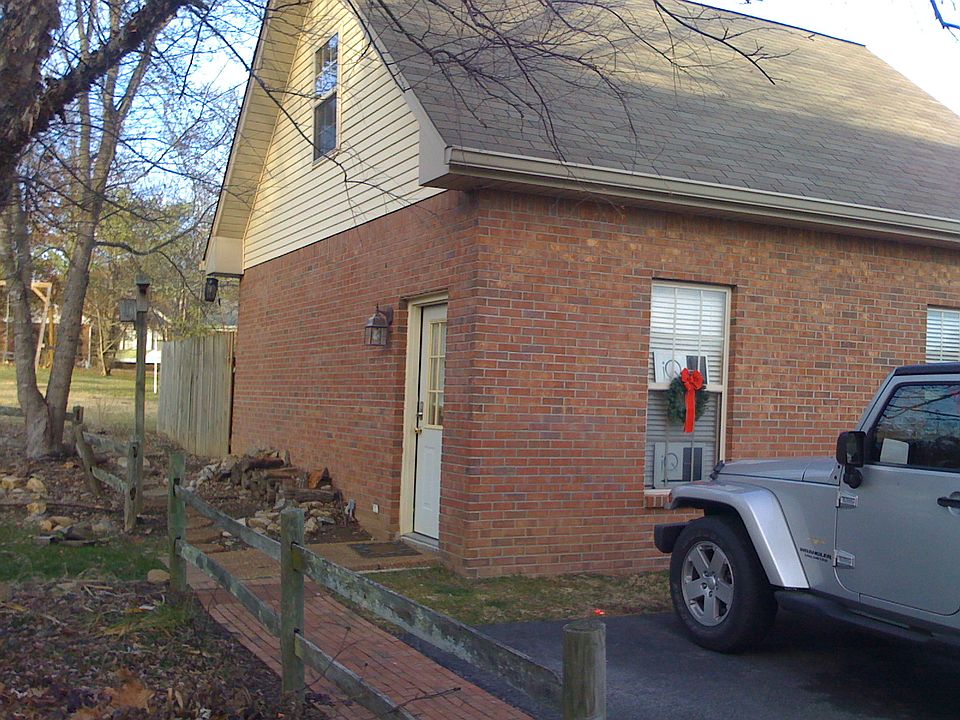 2nd image of 3003 Braintree Rd