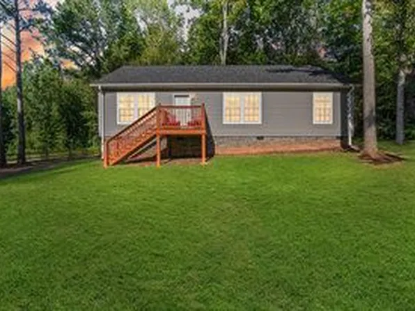 402 Shiloh Rd, Statesville, NC 28677