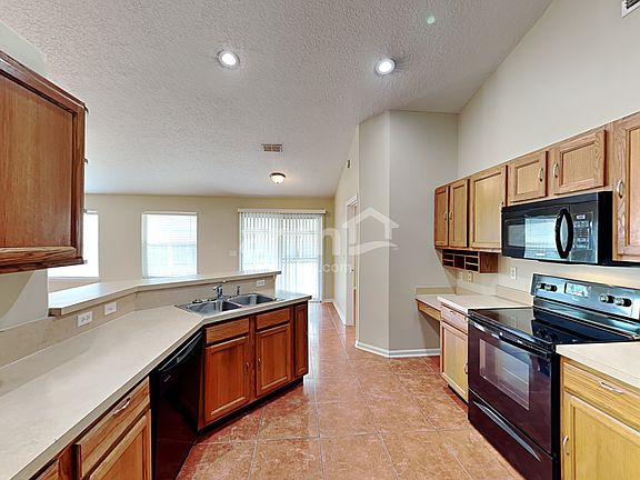 4th image of 11698 Autumn Creek Dr