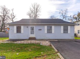 1212 Sycamore Ave, Croydon, PA 19021