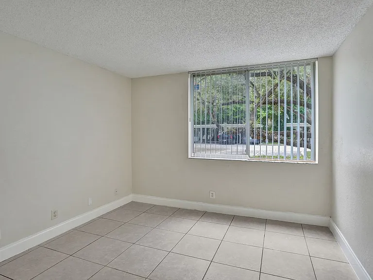 10773 Cleary Blvd #111 — Photo 15