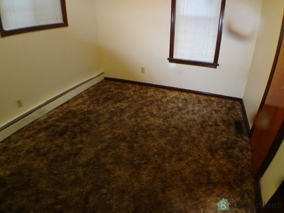 3rd image of 910 Brownell Ave